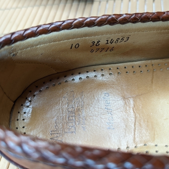 Allen Edmonds Leather Loafer Tasseled \